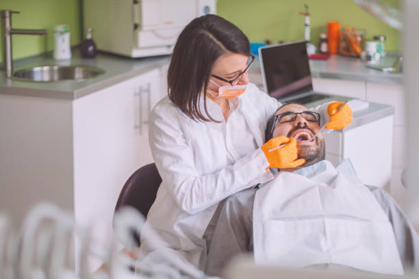 Best Emergency Gum Treatment in Northfield, IL